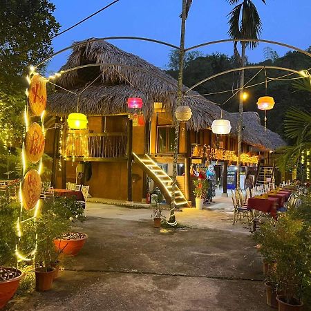Bee Lucky Homestay Xuan Dam Екстер'єр фото